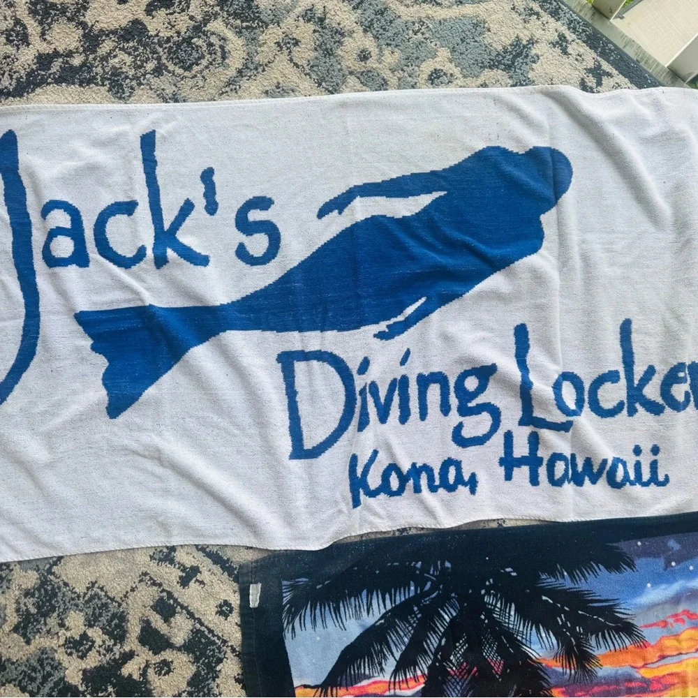 Vintage Kona Hawaii Diving & Multicolor Beach Towel Set